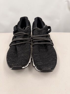 Sorel Black Knit Lace-Up Sneakers Women’s size 9